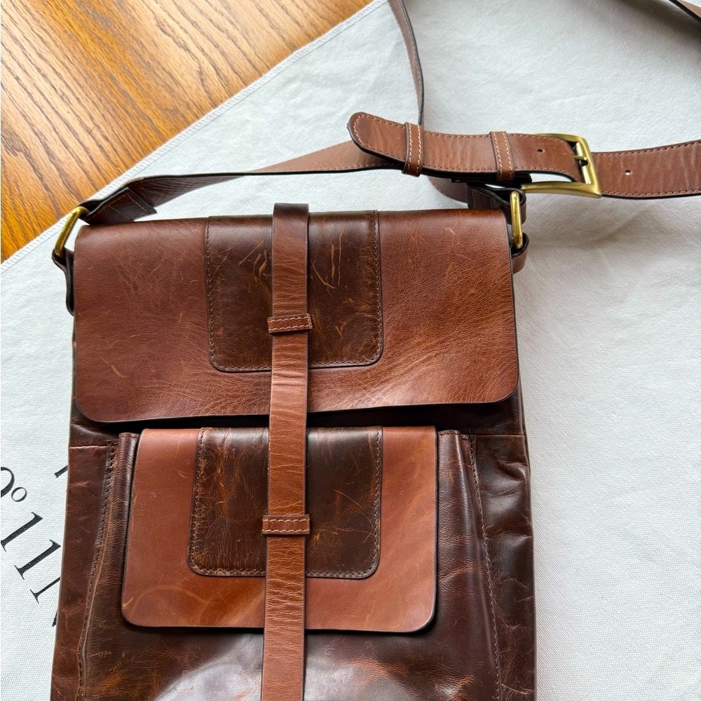 C&C California Brown Leather Messenger Bag